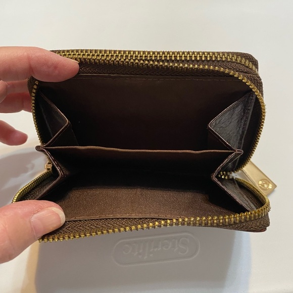 Valentina Made in Italy Tooled Leather Zip Around wallet EUC - Picture 6 of 10